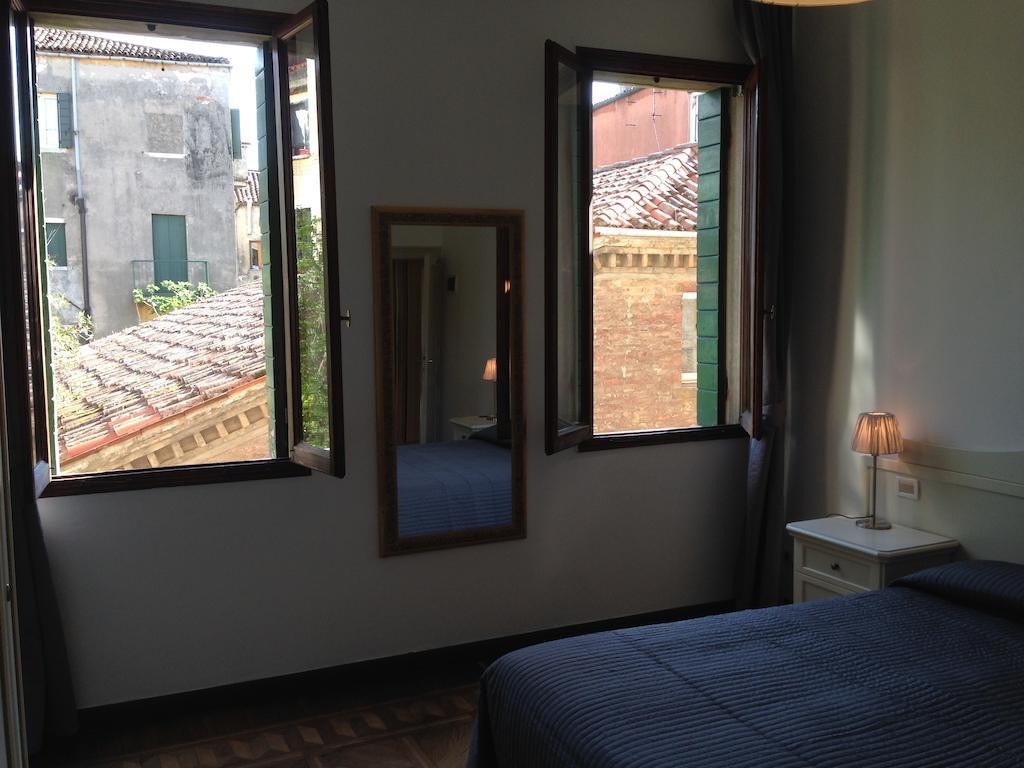 Corte Loredana Venecia Habitación foto